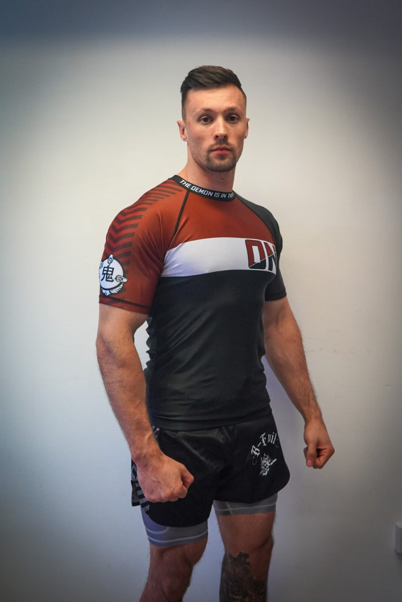 Oni "B-Evil" Brown Ranked Short Sleeve Rash Guard