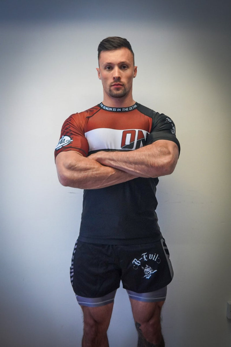 Oni "B-Evil" Brown Ranked Short Sleeve Rash Guard